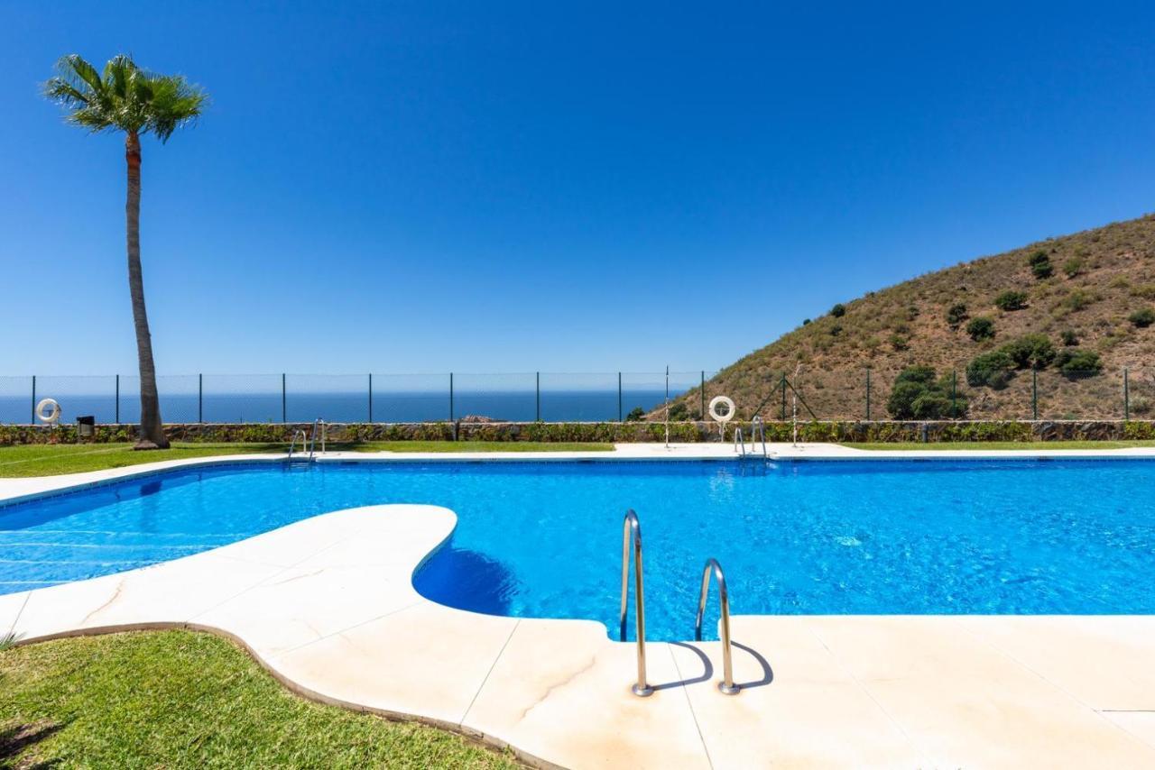 Neptuno Malaga Apartamento De Lujo Рінкон-де-ла-Вікторія Екстер'єр фото
