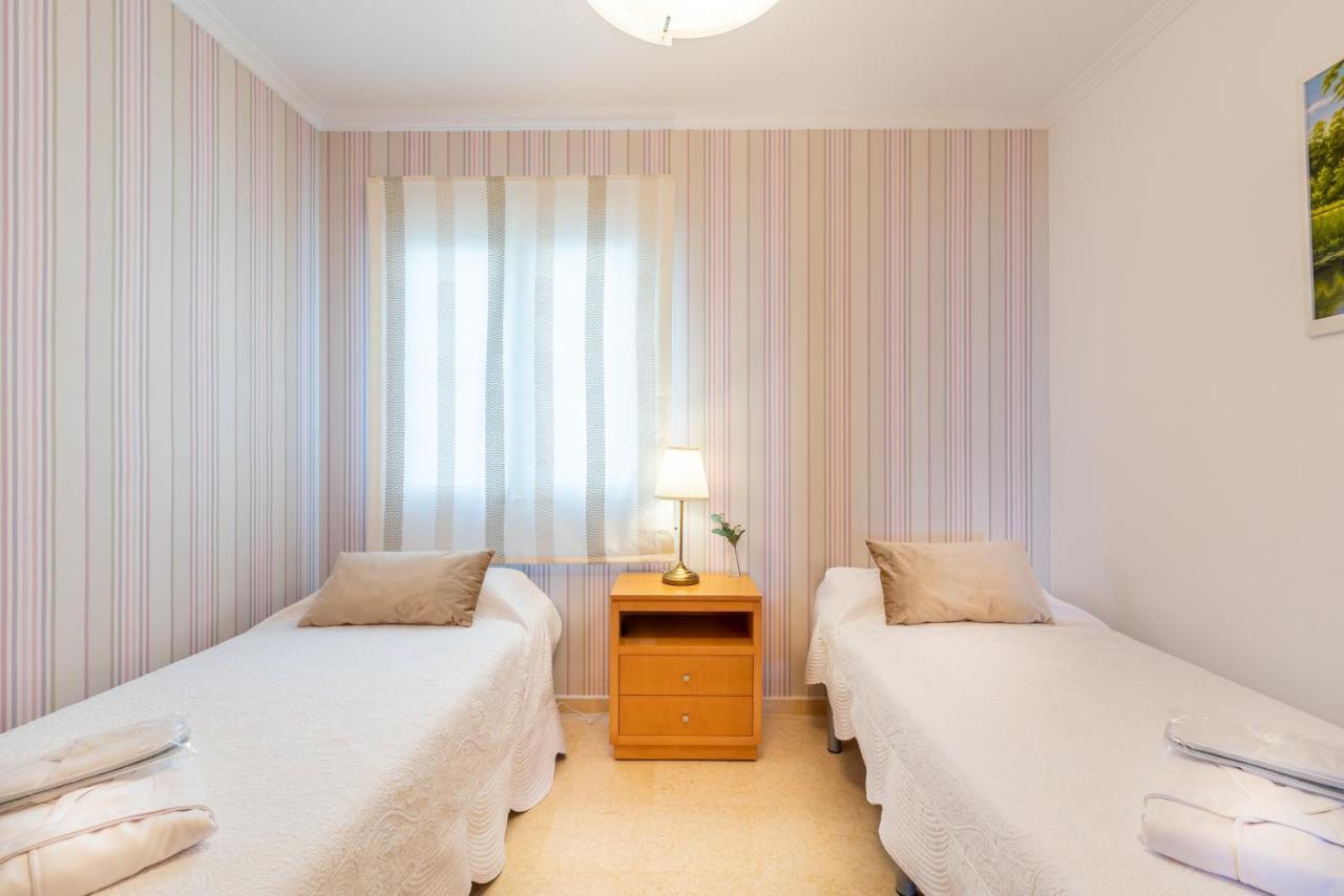Neptuno Malaga Apartamento De Lujo Рінкон-де-ла-Вікторія Екстер'єр фото