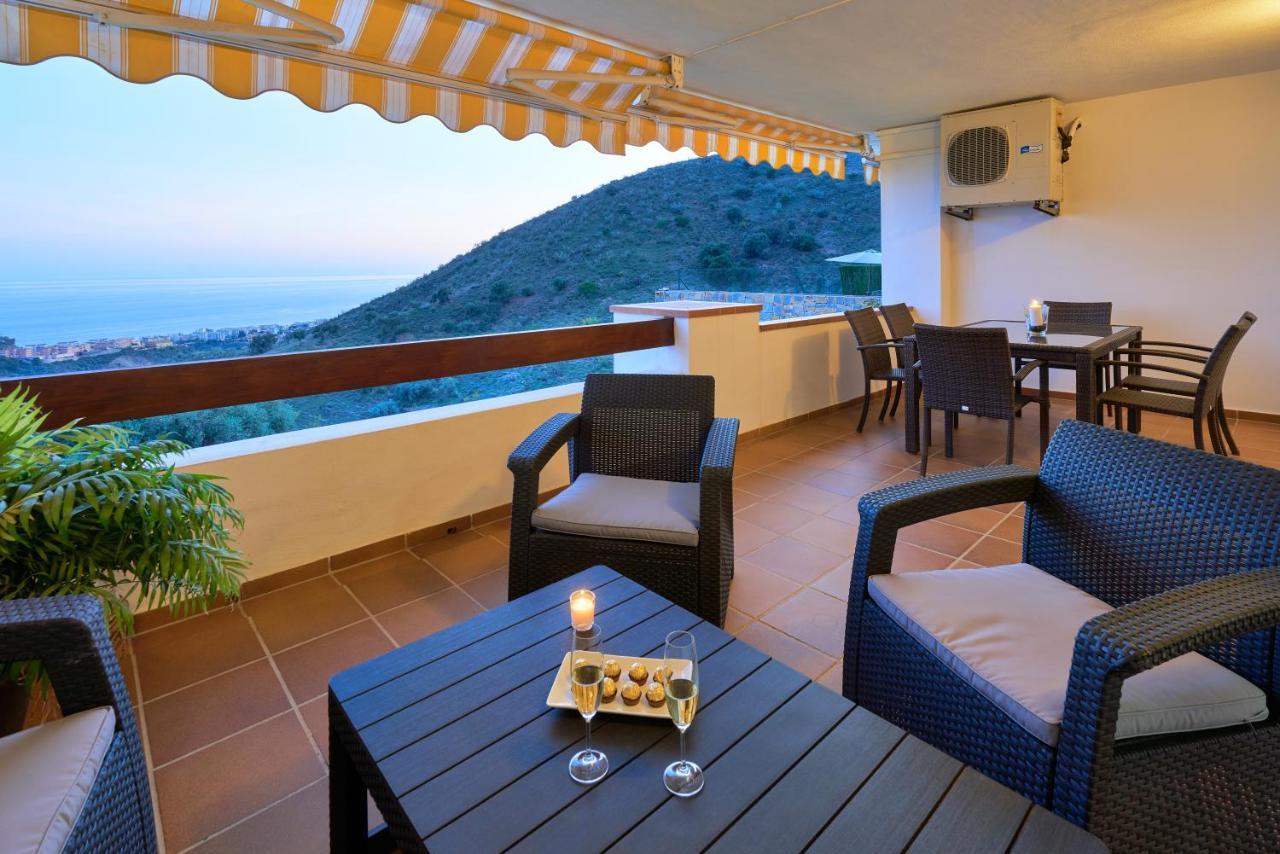 Neptuno Malaga Apartamento De Lujo Рінкон-де-ла-Вікторія Екстер'єр фото
