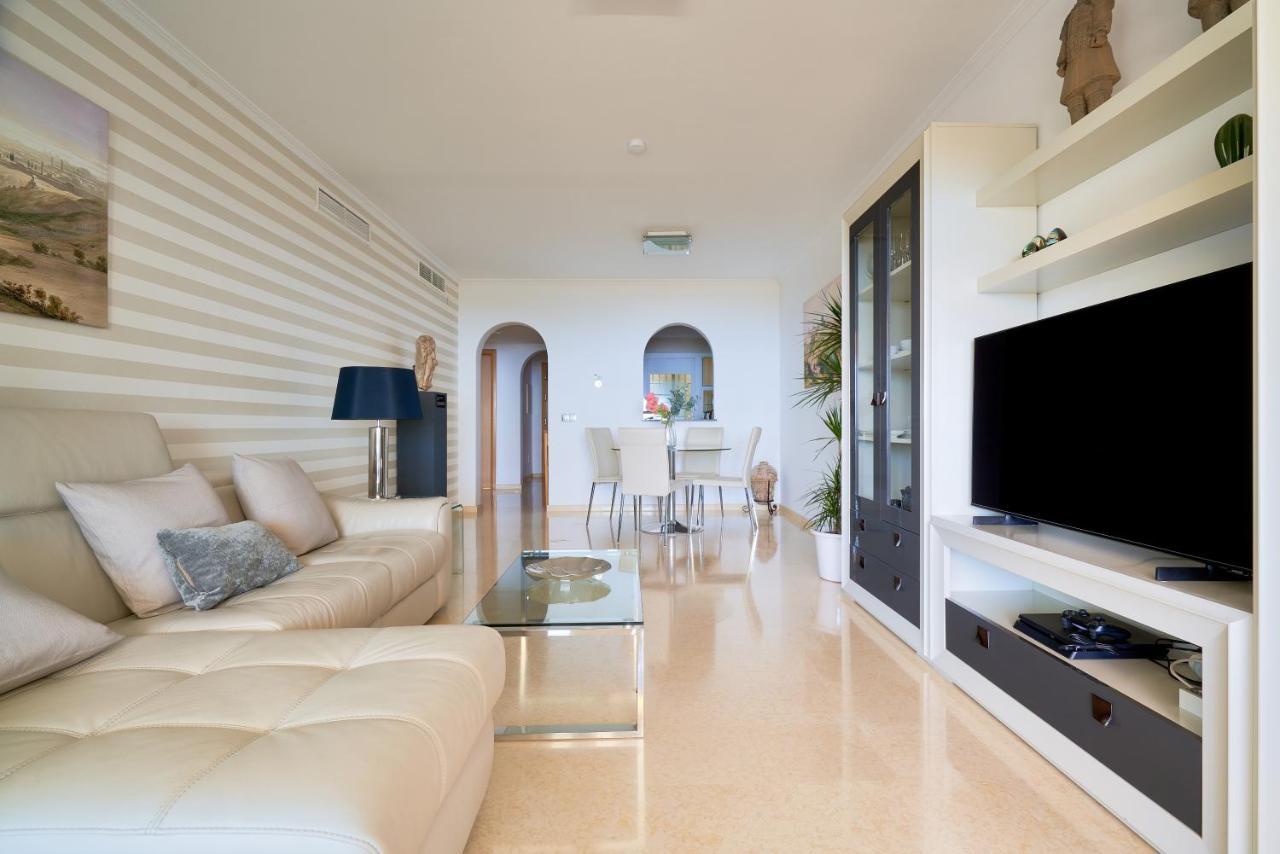Neptuno Malaga Apartamento De Lujo Рінкон-де-ла-Вікторія Екстер'єр фото