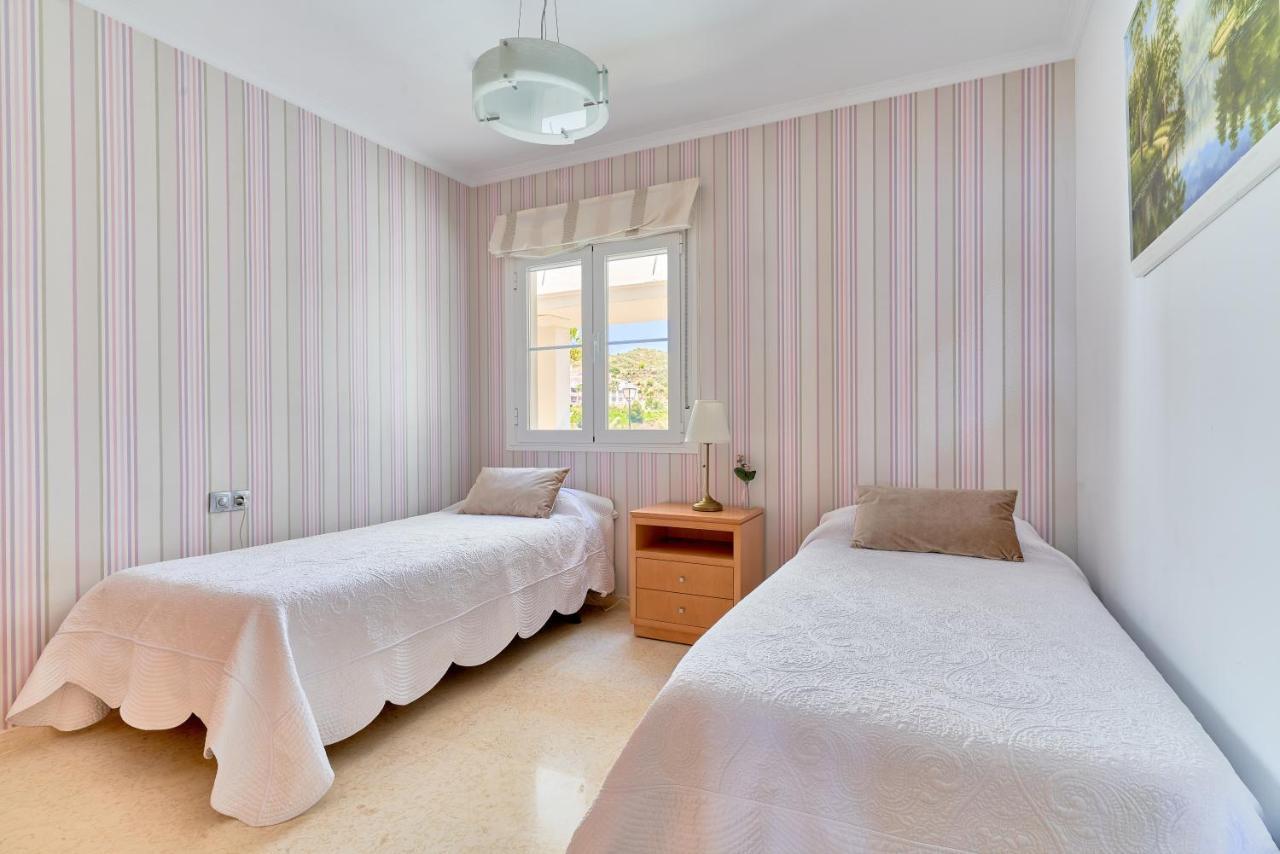 Neptuno Malaga Apartamento De Lujo Рінкон-де-ла-Вікторія Екстер'єр фото