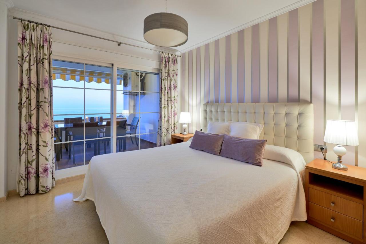 Neptuno Malaga Apartamento De Lujo Рінкон-де-ла-Вікторія Екстер'єр фото
